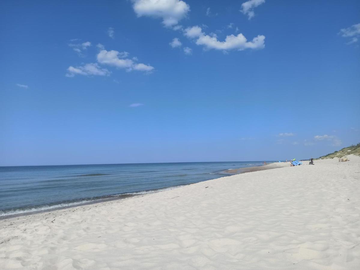 Dom Goscinny Przy Jeziorze Gardna Wielka Bagian luar foto